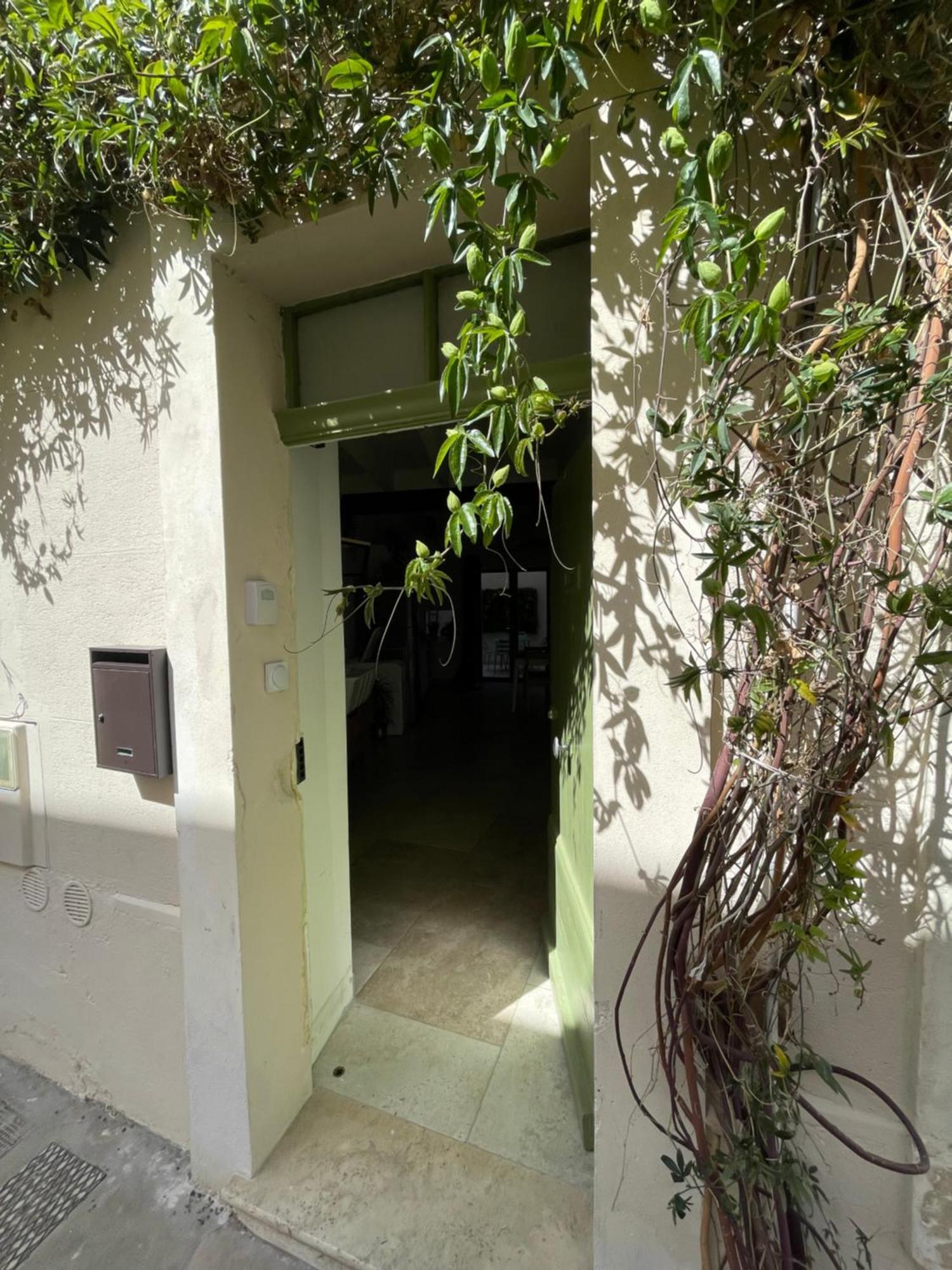 Charmante Maison De Avec Cour Exterieure